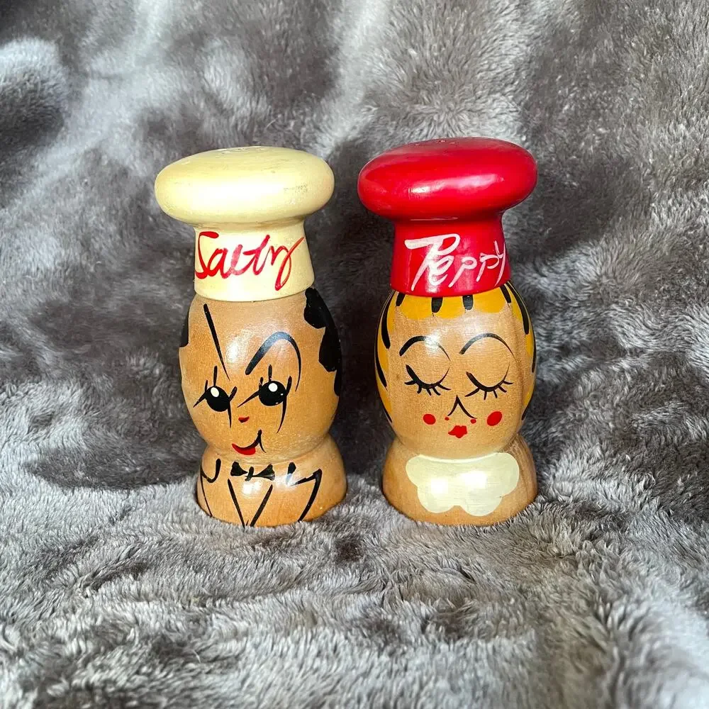 Vintage Salty & Peppy Wooden Salt & Pepper Shakers Japan MCM Hand Painted